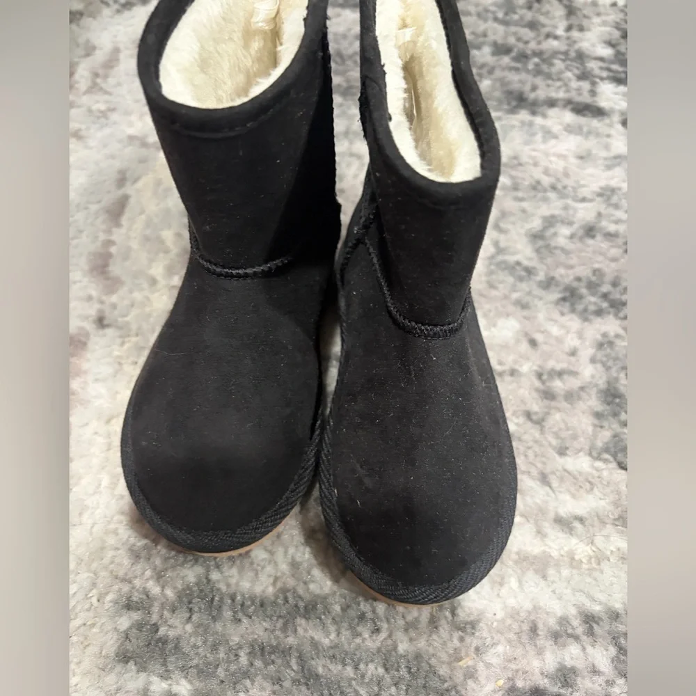 Old Navy Toddler Girls Black Kids Boots with Cream Lining size 8